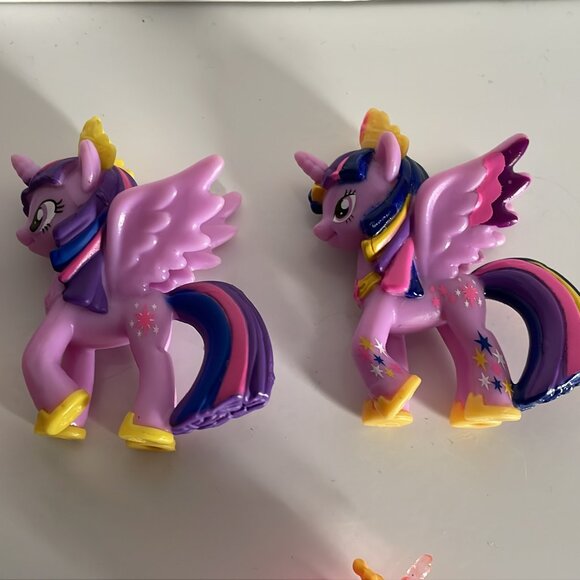 7 My Little Pony G4 Princess Luna Celestia Cadance Twilight Mini MLP Blind Bag - Picture 6 of 16